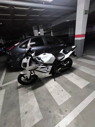 Daelim Roadwin 125 R