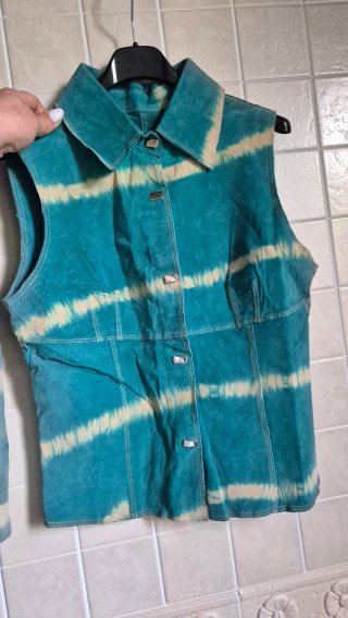 Completo gonna e gilet tie-dye