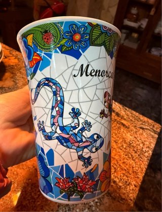 Taza Gaudi con lagarto y mosaico