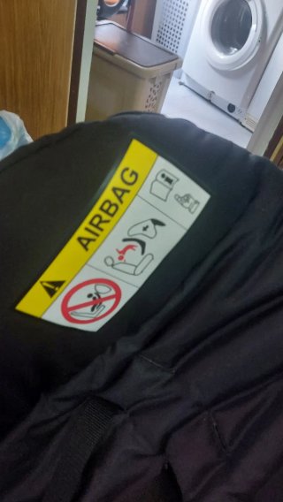 Regalo Sillita de coche (sin isofix ni reductor)