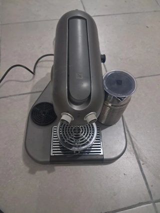 Cafetera Nespresso Krups Gran Maestría Titanio