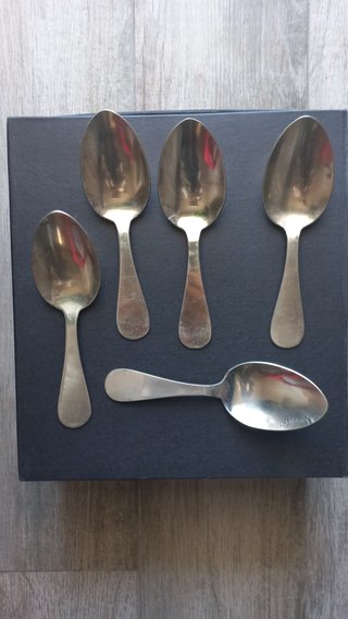 Cucharas y Tenedores Metálicos