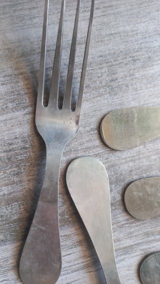 Cucharas y Tenedores Metálicos