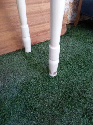Mesa auxiliar blanca