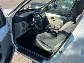 Nissan Kubistar 2006