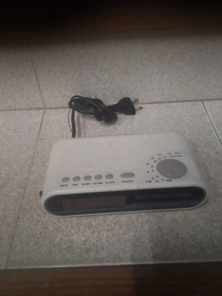 Radio Despertador Vintage International