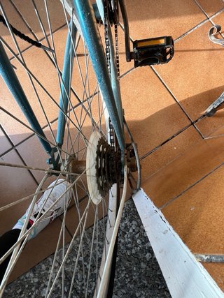 Bicicleta de paseo azul