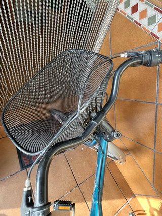 Bicicleta de paseo azul