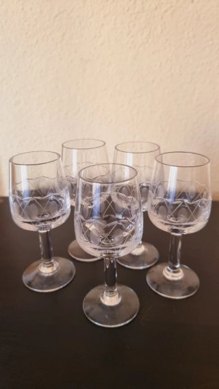 Lote 5 bicchieri da liquore in cristallo vintage intagliato