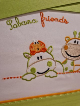 Sábana Maxi Cuna 70x140 cm. Pekebaby Friends