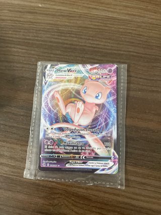 Carta Pokémon Mew VMAX Golpe Fusión Cruzado