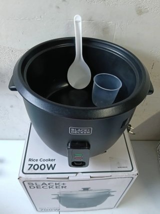 Black+Decker Cuociriso Elettrico 700W
