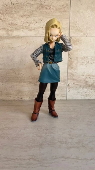 Figure Android C18 Dragon Ball Z 27cm
