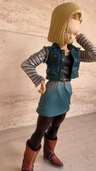 Figure Android C18 Dragon Ball Z 27cm