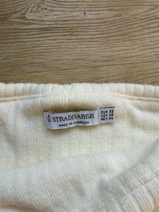 Jersey Stradivarius Hombros Descubiertos Blanco
