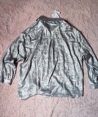 Camisa Plateada Oversize Tese Collection M/L New