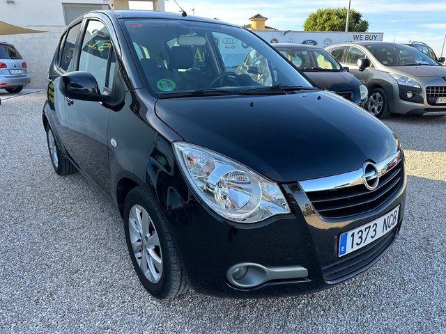 Opel Agila 2013