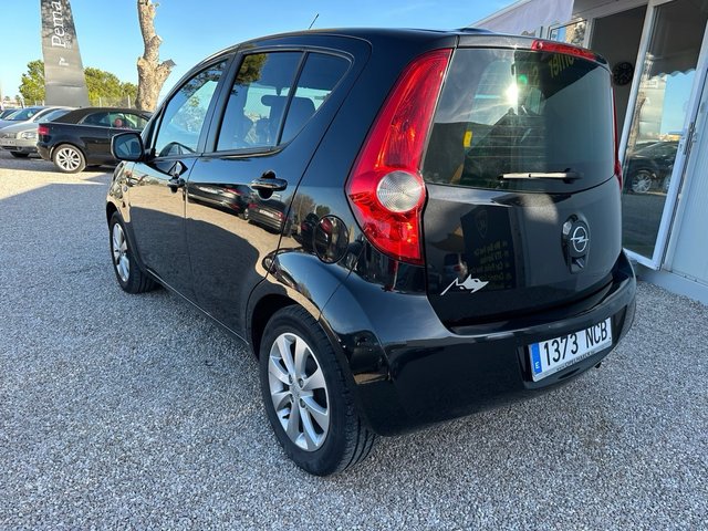 Opel Agila 2013