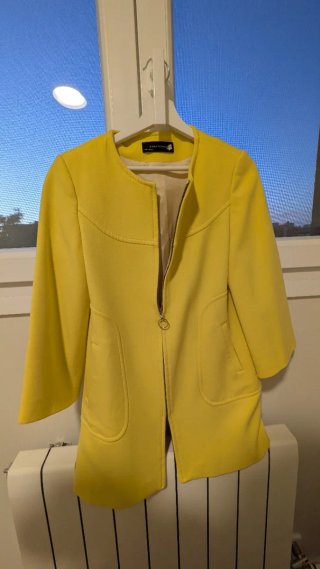 Cárdigan Zara Neopreno Amarillo