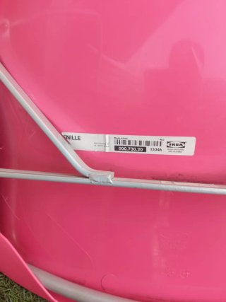 Silla rosa infantil