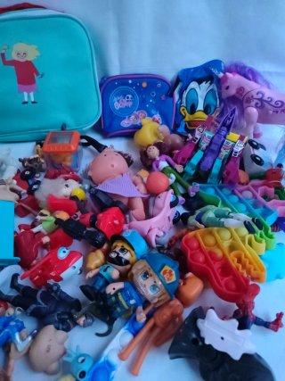 Lote de juguetes infantiles