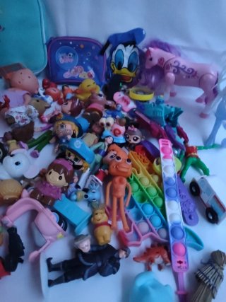 Lote de juguetes infantiles
