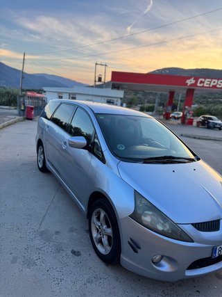 Mitsubishi Grandis 2007