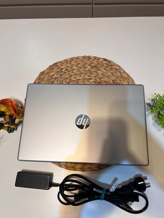 Notebook HP 15 Ryzen 5 512GB SSD Nuevo