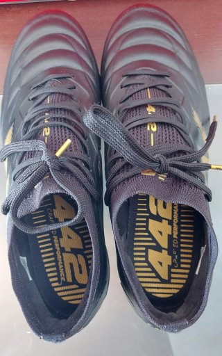 Botas de fútbol New Balance 442 Elite. Talla 42