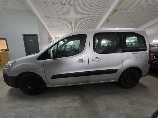 Peugeot Partner 2011