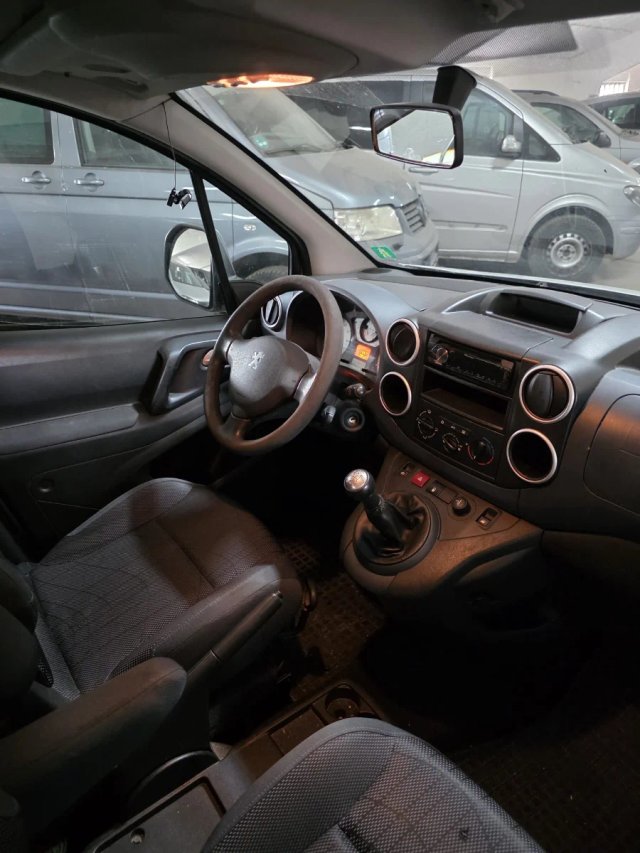 Peugeot Partner 2011