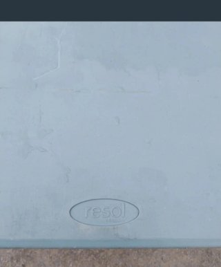 Tavolo pieghevole grigio in plastica