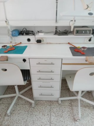 Mesa de trabajo dental