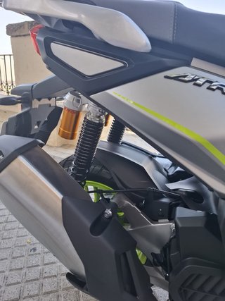 QJ Motor Atr 125cc Scooter Plata/verde 2025/1200km