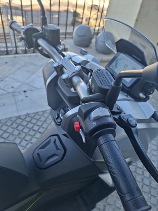 QJ Motor Atr 125cc Scooter Plata/verde 2025/1200km