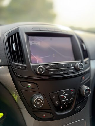 Opel Insignia 2014 (Distintivo ECO) 177,23€/MES