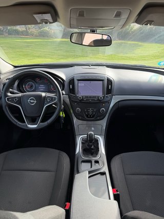Opel Insignia 2014 (Distintivo ECO) 177,23€/MES
