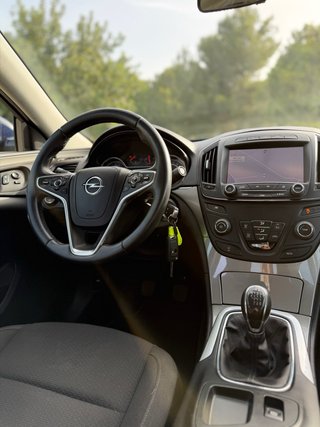 Opel Insignia 2014 (Distintivo ECO) 177,23€/MES