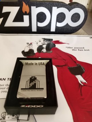 Confezione di accendini Zippo 8 pz