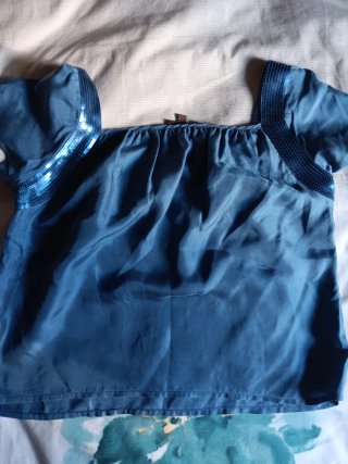 Blusa azul manga corta abullonada
