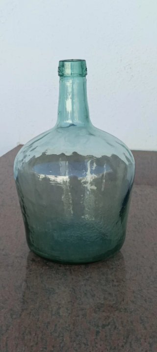 Damajuana de cristal verde
