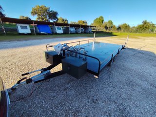 Remolque plataforma 2 ejes para coche / 3 motos