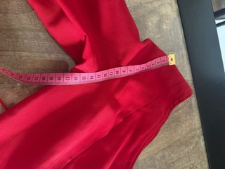 Vestido de flamenca rojo con volantes