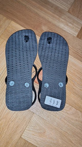 Havaianas negras talla 35 con tiras