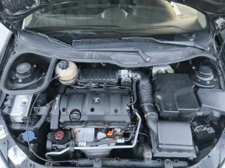 Peugeot 206 2005 (no vendo las llantas)