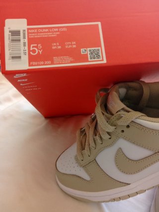 Nike dunk low Gs numéro 38
