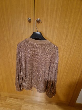 Chaqueta bomber con lentejuelas