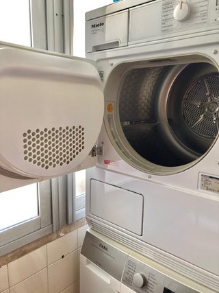 Secadora Miele Softtronic T 8402 C