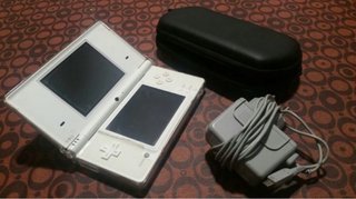 Nintendo DSI (color bianco)