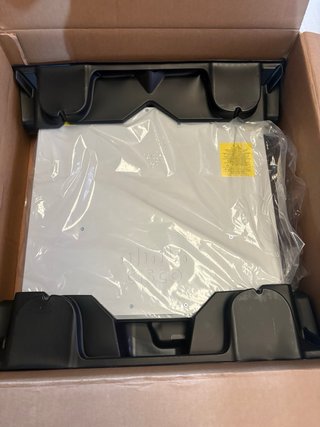 : Switch Cisco Catalyst 9300 24T (C9300-24T)